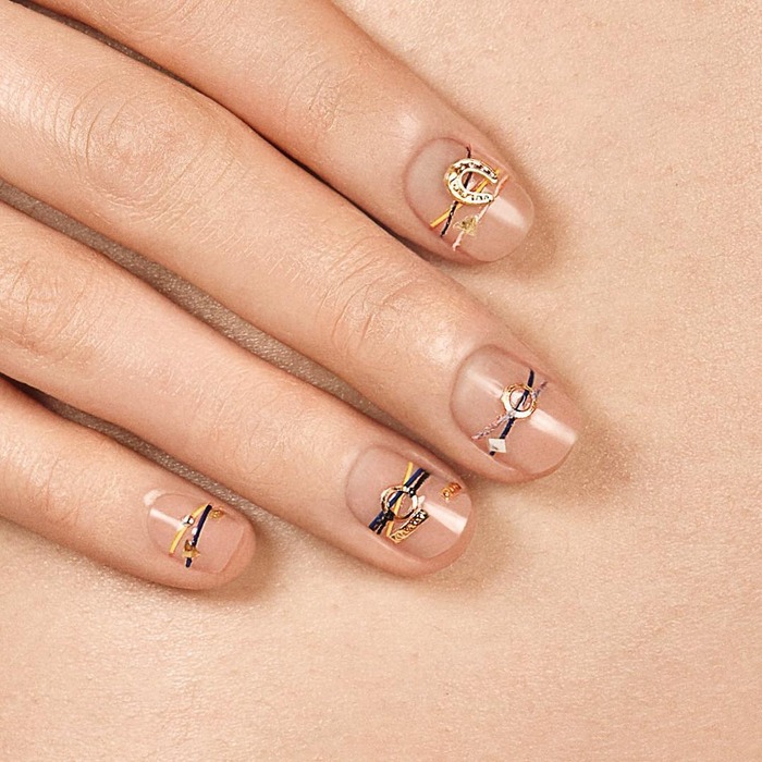 nail_unistella